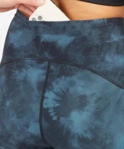 Spanx Booty Boost® Active Tie Dye Leggings 13 Spanx Booty Boost® Active Tie Dye Leggings