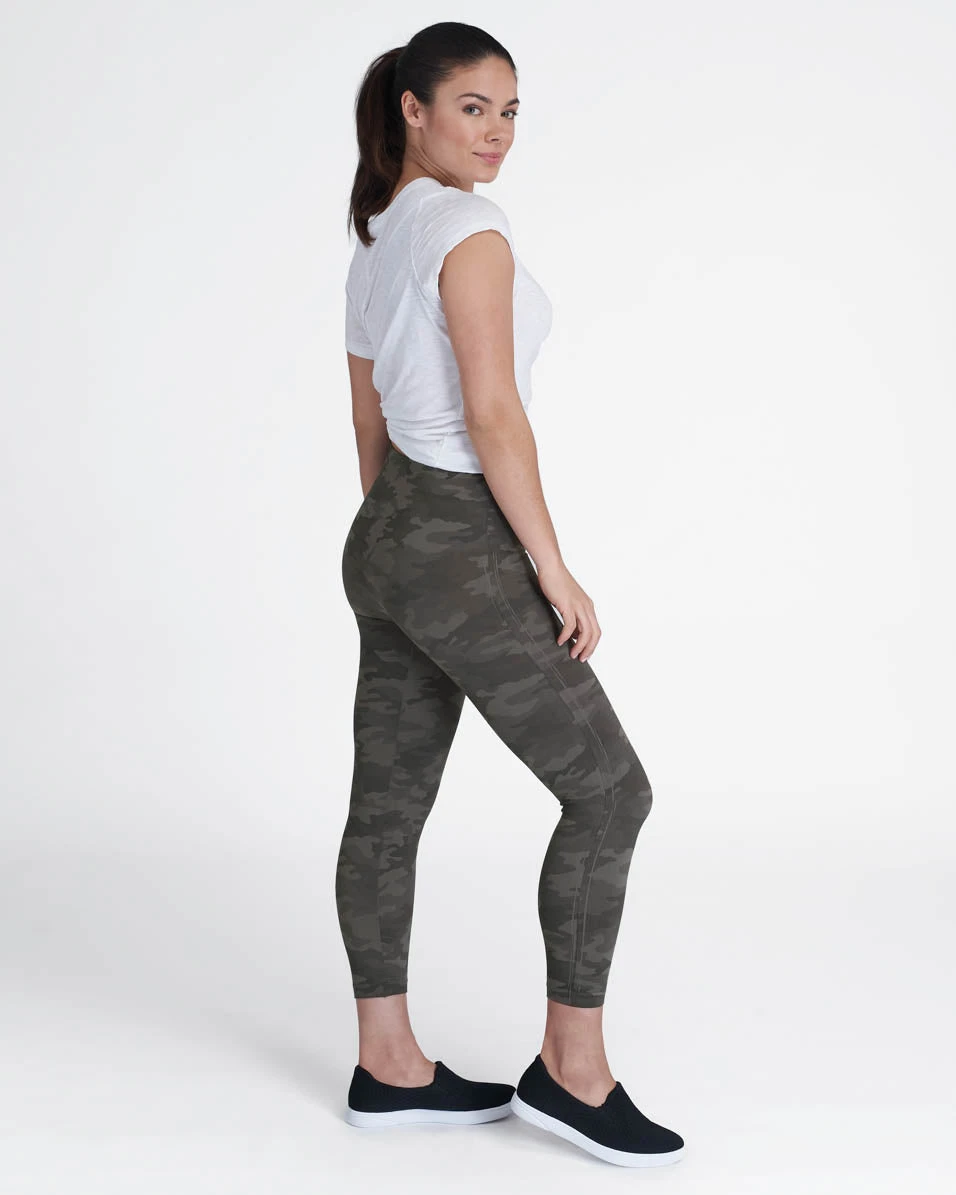 Spanx Look At Me Now Seamless Cropped Leggings 40 Spanx Look At Me Now Seamless Cropped Leggings