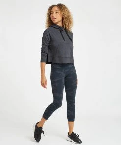 Spanx Look At Me Now Seamless Cropped Leggings