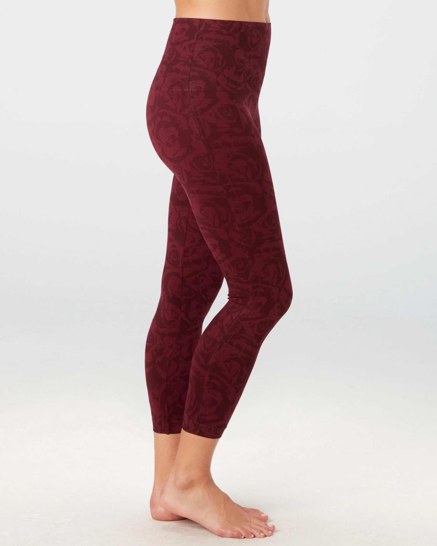 Spanx Look At Me Now Seamless Cropped Leggings 23 Spanx Look At Me Now Seamless Cropped Leggings