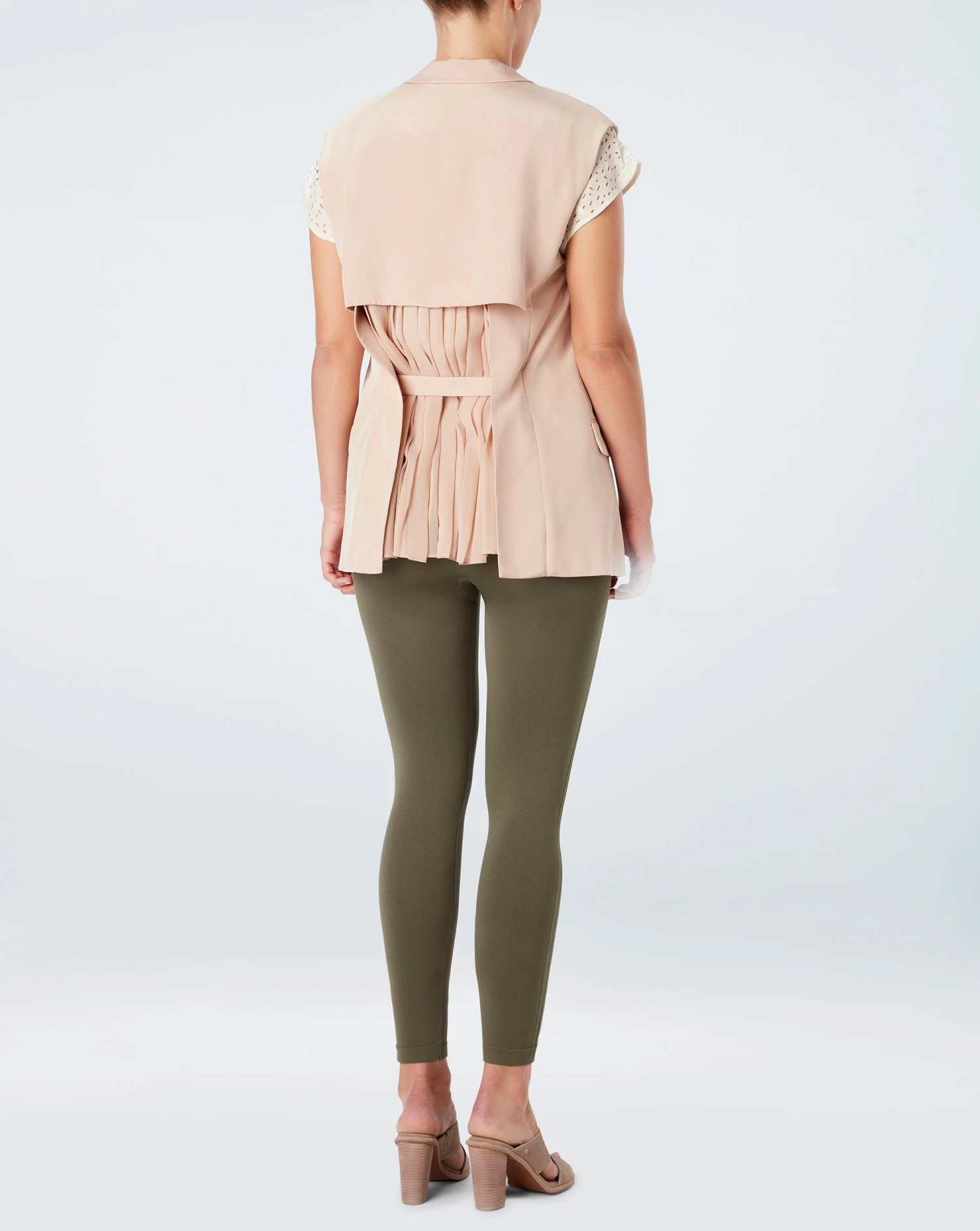 Spanx Look At Me Now Seamless Cropped Leggings 36 Spanx Look At Me Now Seamless Cropped Leggings