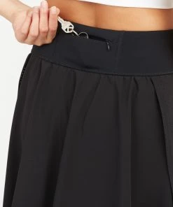 Spanx New Arrivals The Get Moving Skort, 17" 15 Spanx New Arrivals The Get Moving Skort, 17