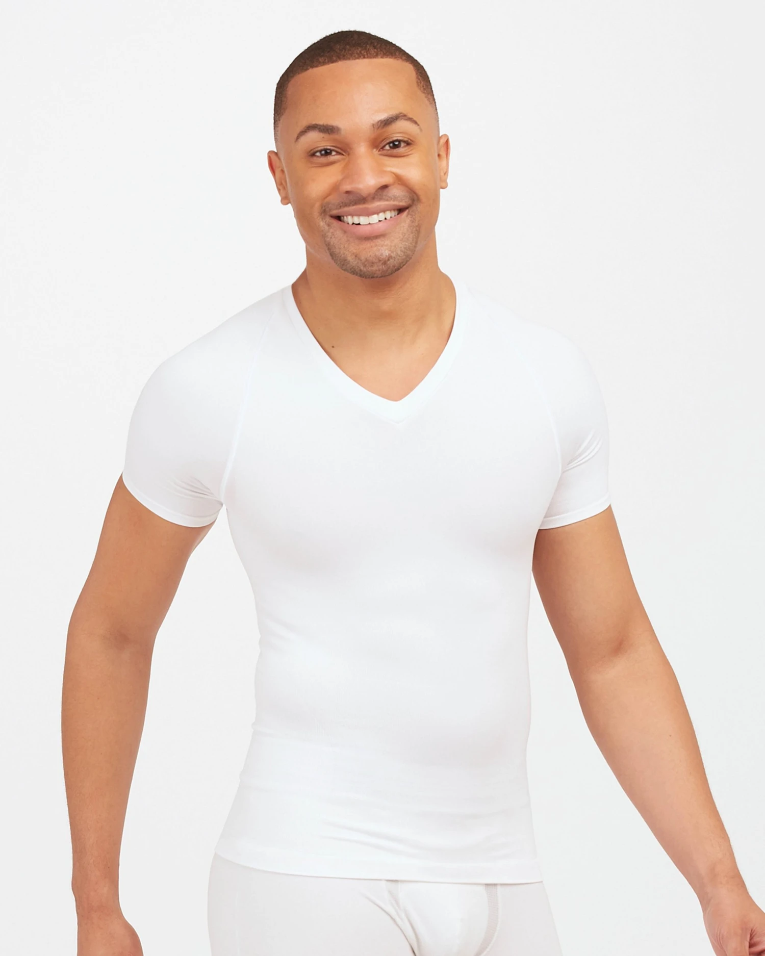 Spanx Shop All Mens Ultra Sculpt Seamless V-Neck 5 Spanx Shop All Mens Ultra Sculpt Seamless V-Neck