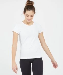 Spanx Shop All Activewear Look At Me Now Seamless Tee 22 Spanx Shop All Activewear Look At Me Now Seamless Tee