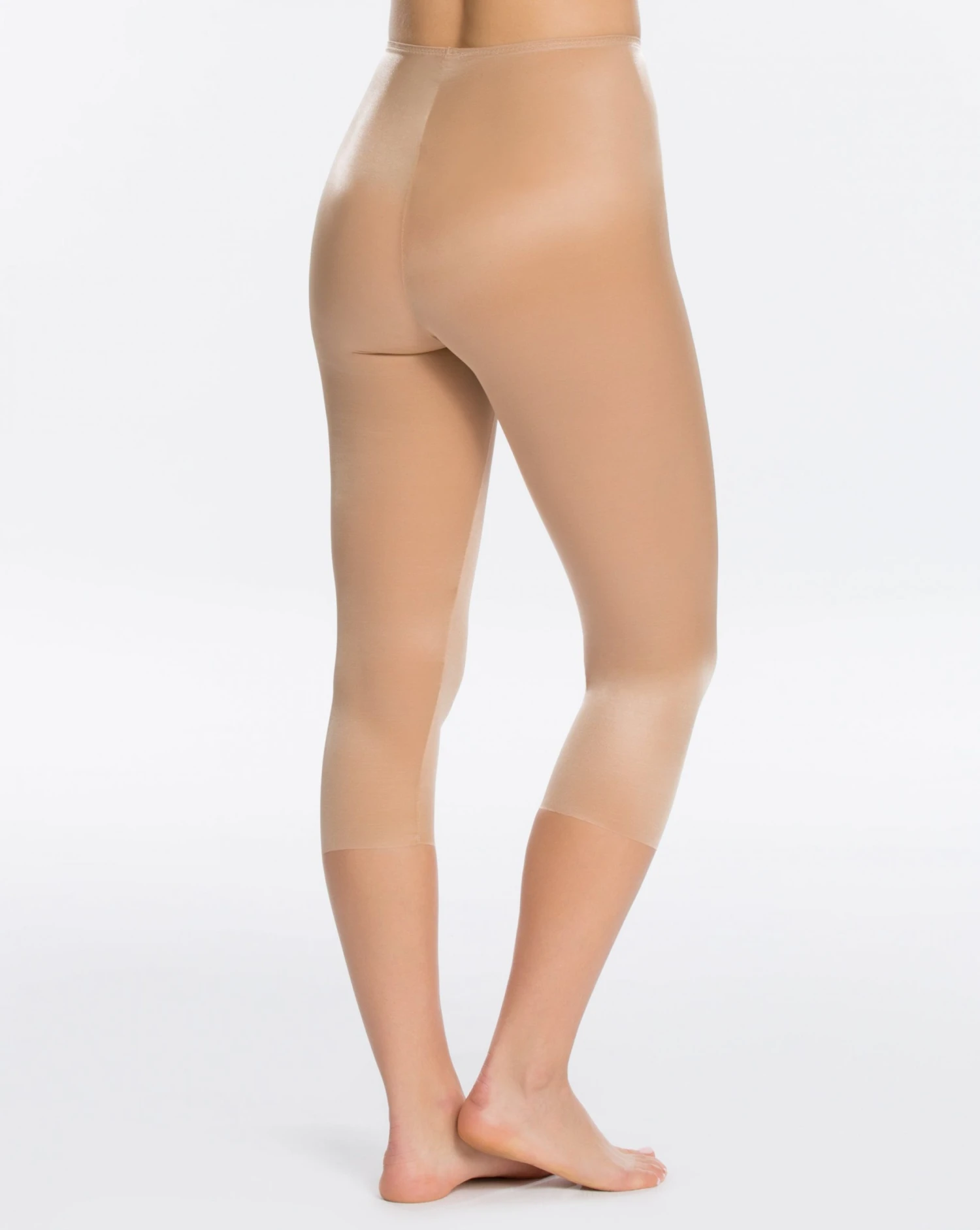 Spanx Shop All Shapewear Skinny Britches® Capri 18 Spanx Shop All Shapewear Skinny Britches® Capri