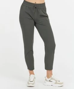 Spanx Out-of-Office Tapered Pant