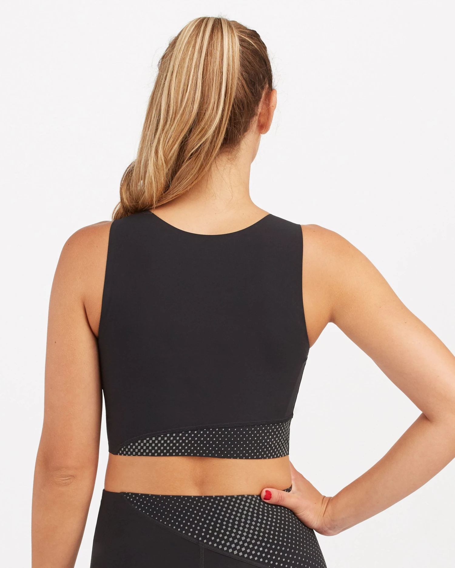 Spanx Every.Wear Reflective Crop Top Shop All Activewear 4 Spanx Every.Wear Reflective Crop Top Shop All Activewear