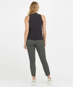 Spanx Out-of-Office Tapered Pant