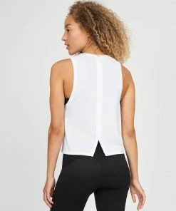 Spanx Go Lightly Notch-Back Tank 19 Spanx Go Lightly Notch-Back Tank