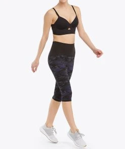 Spanx Booty Boost® Active Printed Cropped Leggings 31 Spanx Booty Boost® Active Printed Cropped Leggings