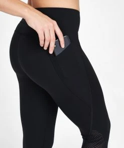 Spanx Every.Wear Laser Wave 7/8 Leggings 23 Spanx Every.Wear Laser Wave 7/8 Leggings
