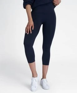 Spanx Look At Me Now Seamless Cropped Leggings 97 Spanx Look At Me Now Seamless Cropped Leggings