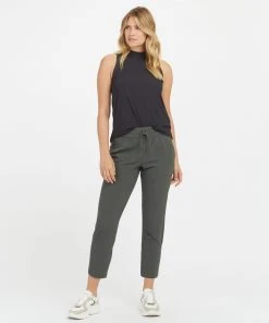 Spanx Out-of-Office Tapered Pant