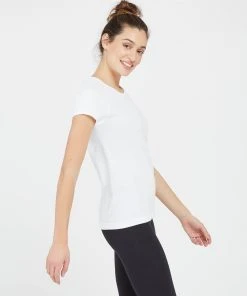 Spanx Shop All Activewear Look At Me Now Seamless Tee 24 Spanx Shop All Activewear Look At Me Now Seamless Tee