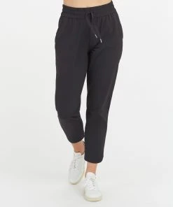 Spanx Out-of-Office Tapered Pant