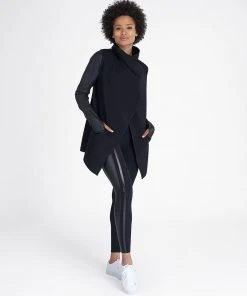 Spanx Every.Wear Gloss Side Stripe Leggings Active 10 Spanx Every.Wear Gloss Side Stripe Leggings Active