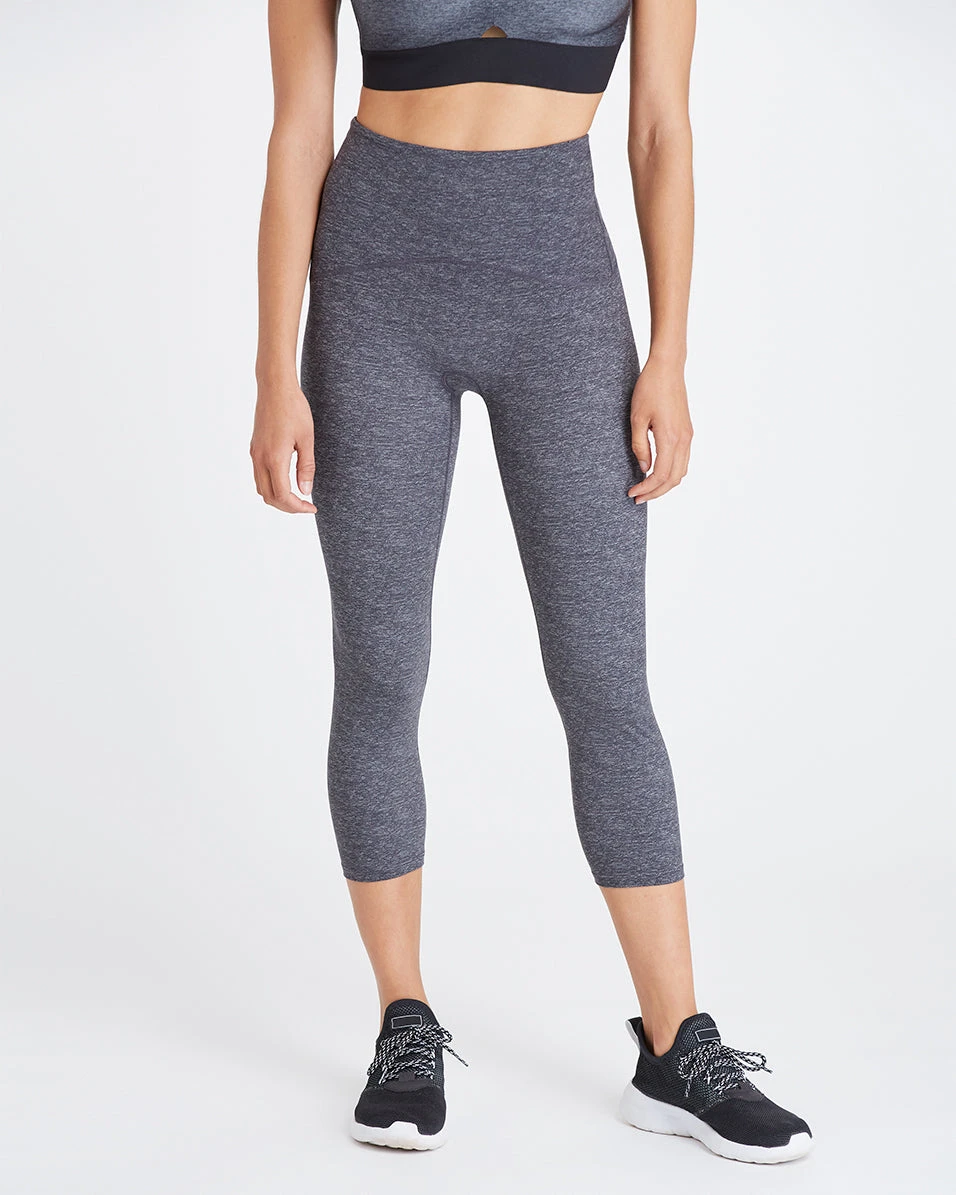 Spanx Booty Boost® Active Printed Cropped Leggings 11 Spanx Booty Boost® Active Printed Cropped Leggings