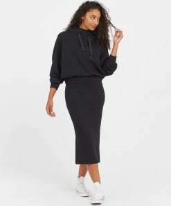 Spanx AirEssentials Midi Skirt Comfy Essentials
