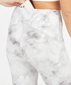 Spanx Booty Boost® Active Tie Dye 7/8 Leggings