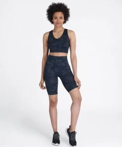 Spanx Look At Me Now Seamless Crop Top