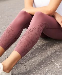 Spanx Every.Wear Laser Wave 7/8 Leggings 17 Spanx Every.Wear Laser Wave 7/8 Leggings