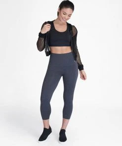 Spanx Look At Me Now Seamless Cropped Leggings 100 Spanx Look At Me Now Seamless Cropped Leggings